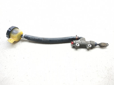 03 04 Kawasaki ZZR 600 Rear Brake Master Cylinder