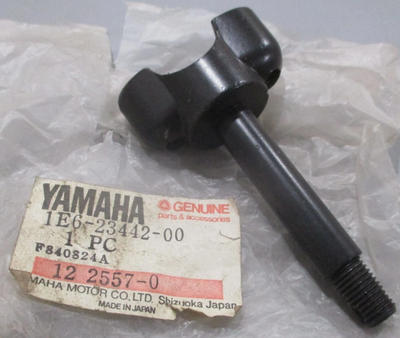 NOS Yamaha OEM Handle Under Holder 1985-1986 YTZ250 1978-1979 RD400 1E6-23442-00