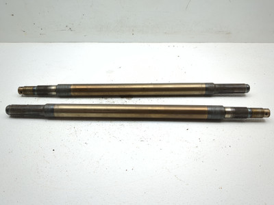 08-21 Kubota RTV 500 RTV500 Left Right Rear Wheel Axle Set Pair