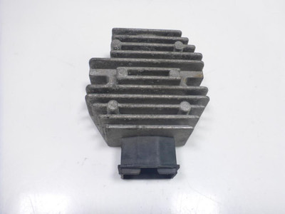 94-97 Honda VFR750 Interceptor Voltage Regulator Rectifier DZE 2344