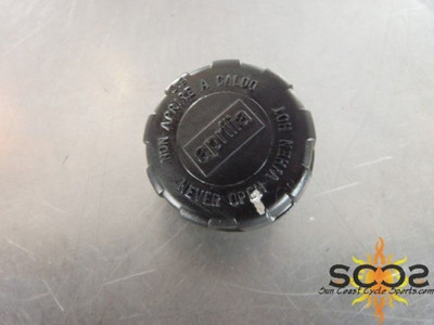 06-10 Aprilia Tuono Oil Tank Fill Cap