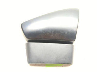 06-16 Kawasaki Vulcan 900 VN900C Right Side Lower Seat Cover Panel 36001-0082