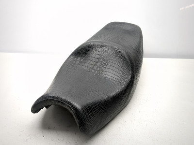 10-22 Kawasaki ZG1400C Concours Full Seat W/ Aftermarket Cover 53066-0161