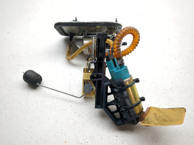 01-06 Harley Softail Standard FXSTI Petrol Gas Fuel Pump Assembly 75132-01B