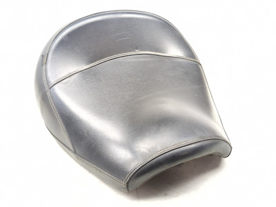 09-17 Triumph Thunderbird 1600 Front Driver Seat 2300996