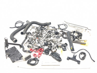 05 06 Suzuki GSXR1000 Parts Master Hardware Cush Hose Mount Bracket Bolt Kit