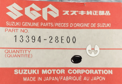 1993-2000 Suzuki RM125/RM250/RMX250 OEM Carburetor Needle Clip 13394-28E00