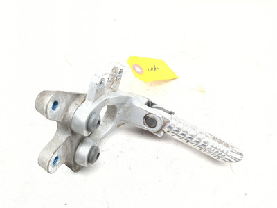 11-25 Suzuki GSXR 600 750 Front Left Driver Foot Peg