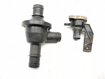 15 16 Can Am Maverick 1000R Turbo XDS Thermostat Housing With Cap 709200406