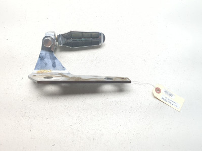 04-12 Victory Kingpin Front Driver Floorboard Mounted Right Foot Peg