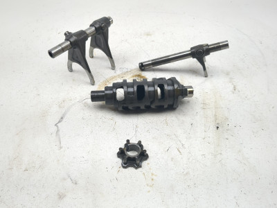 03 04 Kawasaki ZZR 600 Transmission Shift Shifter Forks and Drum