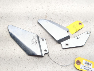 04-09 Suzuki GS500F Heel Guards Set