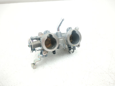 24 25 Kawasaki Z500 Throttle Body Bodies