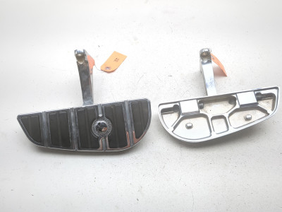 17-23 Harley Davidson Road Glide FLTRXS Contemporary Passenger Floorboard Set