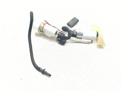 19 20 Moto Guzzi V85 TT Petrol Gas Fuel Pump Assembly 2D000451