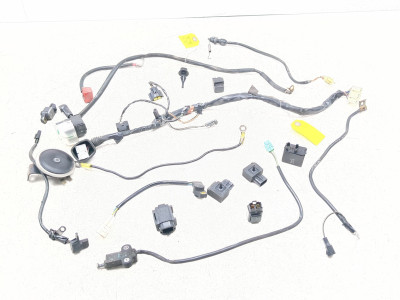 06 07 Suzuki GSXR 600 750 Relay Set Kickstand Safety Switch Starter Relay Horn