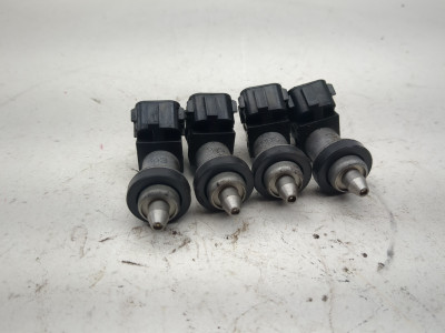 97-03 Honda CBR1100XX Blackbird CBR 1100 Gas Fuel Injectors Set