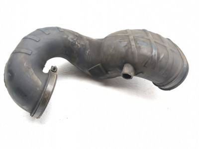 01-04 Suzuki VL800 Intruder Volusia Air Intake Tube Duct