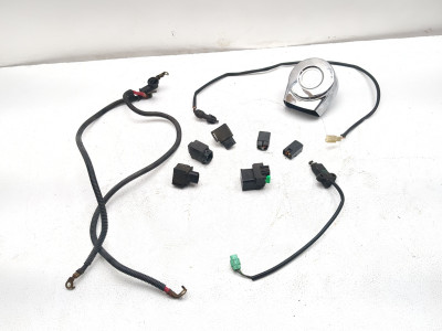 05-09 Suzuki VL1500 Boulevard C90 Horn, Battery Cable, Relays & Sensors Electric
