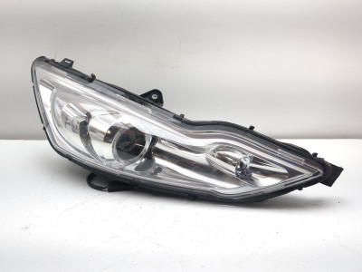 14-19 Can Am Spyder Rt SE6 Front Right Headlight