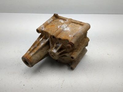 09-14 Kubota RTV1100 Resr HST Transmission Output Housing