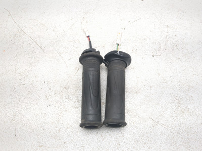 17-19 Triumph Tiger 800 XCX Front Left & Right Heated Grip Set