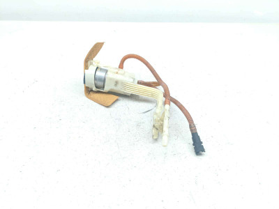 09 Harley Davidson FLHRC Road King Classic Petrol Gas Fuel Pump Assembly B