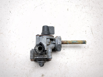 07 Honda VTX1300C VTX 1300 Petcock Gas Fuel Shut Off