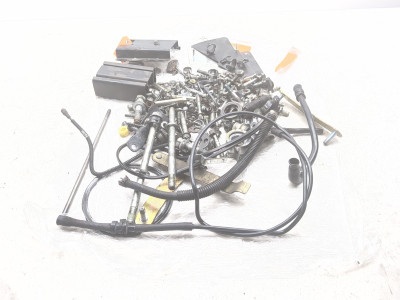 00-07 Harley-Davidson Softail Deuce FXSTD Miscellaneous Hardware & Nuts & Bolts