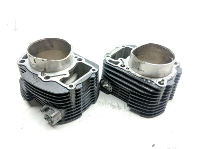 07-17 Yamaha V Star XVS1300 CT Engine Motor Cylinder Head Jug