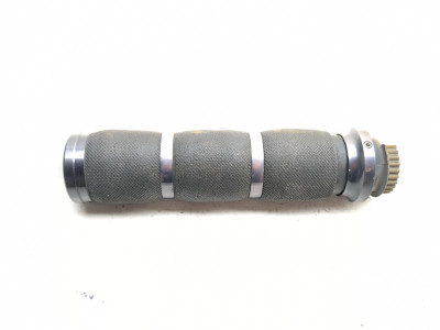 11-25 Kawasaki Vulcan Vaquero VN1700K Front Right Avon Grip