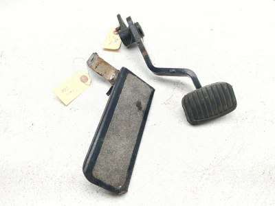 08-15 Cushman Titan Utility Cart Front Throttle & Brake Pedal