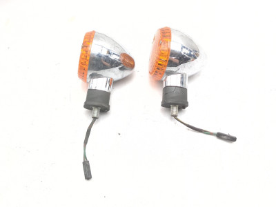 02 03 Kawasaki VN1500 Vulcan Mean Streak Front Turn Signa Set 23037-1405