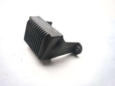 04-06 Harley Road King Custom FLHRS Front Voltage Regulator 74505-06