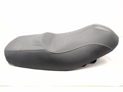 06-11 Piaggio MP3 250 Driver Passenger Seat 67386800C1