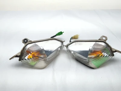 06-07 Kawasaki Ninja ZX10 ZX10R Front Left Right Turn Signal Set 23040-0055