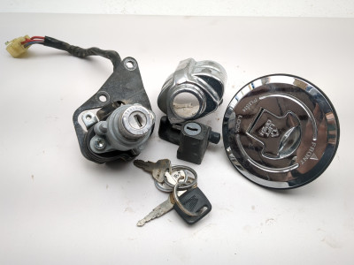 05-08 Honda VTX1800F VTX 1800 Ignition Fuel Cap Helmet Lock w/Key 35010-MCH-A00
