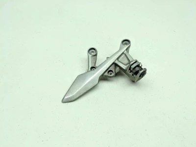 18 Honda CB500F Front Right Driver Peg Rearset Mount Bracket 50600-MJWA-J000