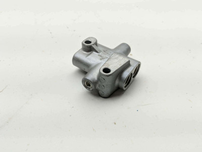 12 13 Honda VFR1200 DCT Brake Line Hose Junction Block