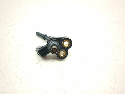 19-21 Honda Z125 Monkey Gas Fuel Injector Rail W/ Injector