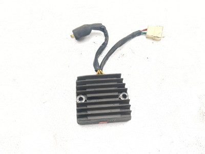 86 87 Honda VFR 700 F Interceptor  Voltage Regulator Rectifier