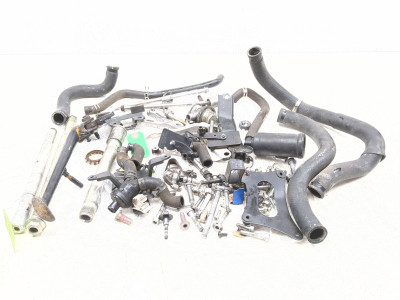 05-08 Kawasaki ZZR 600 Bolt nut Screw Axle Bracket Hose Bearing Kit Set
