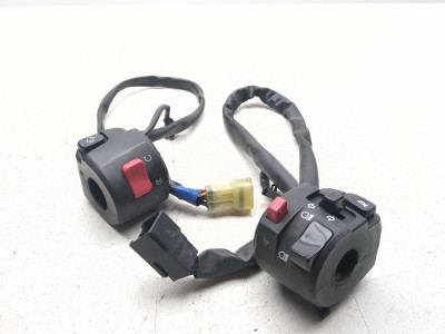 17-19 Kawasaki Z650 ER650 G Front Handlebar Switch Controller Pair 46091-0394