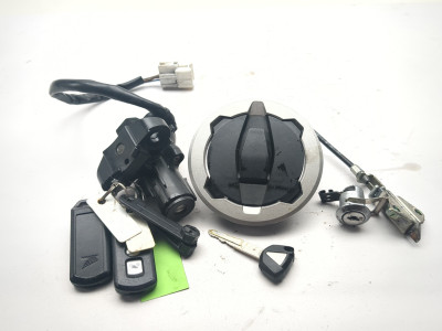 17-19 Kawasaki Z650 ER650 G Ignition Switch Gas Cap Seat Lock w/ Key