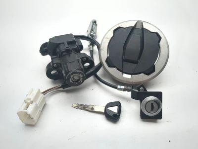 17-25 Kawasaki Z650 ER650N Ignition Gas Cap Lock Switch Key Set 27048-5221