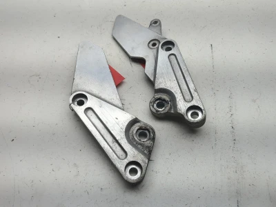 92-98 Honda CB1000 Front Left Right Footrest Bracket Set 50700-MZ1-000