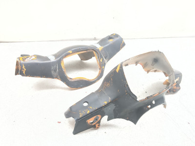 05-14 Vespa LX 50 Front Handlebar Cover Set