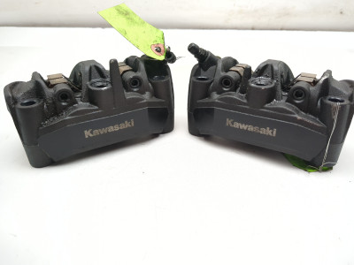 23-26 Kawasaki ZX400S ZX4R Front Left Right Handlebar Grip Pair