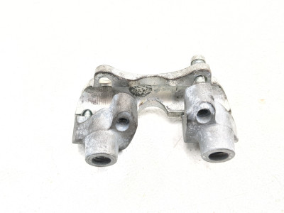 10-13 Harley FLHTK Electra Glide Ultra Front Handlebar Riser Clamp 56116-82A