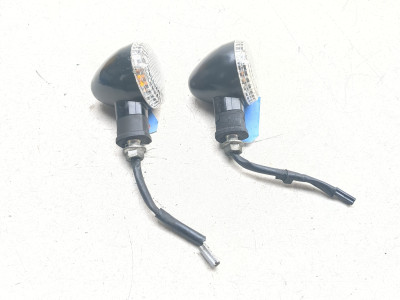ボタン 14-22 Yamaha Bolt XVS 950 Rear Left Right Turn Signal Set 1TP